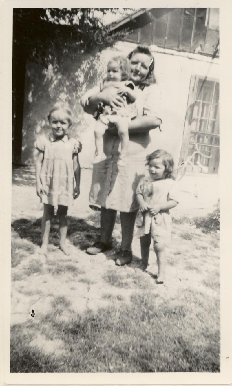 Zelma Redd Boatwright and Daughters